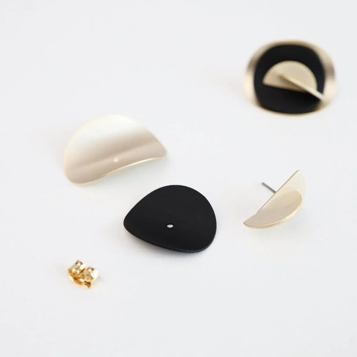 Blooming Buds Double Ear Jacket - Gold Black