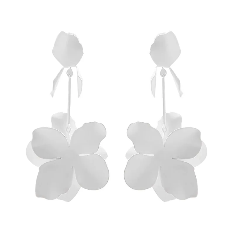 Dopamine Flower Retro Fashion Metal Stud Earrings