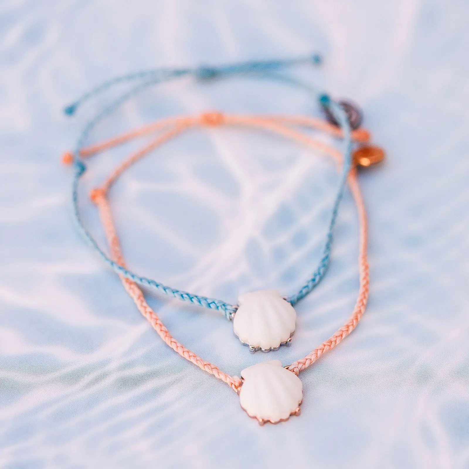 Grande Shell Charm