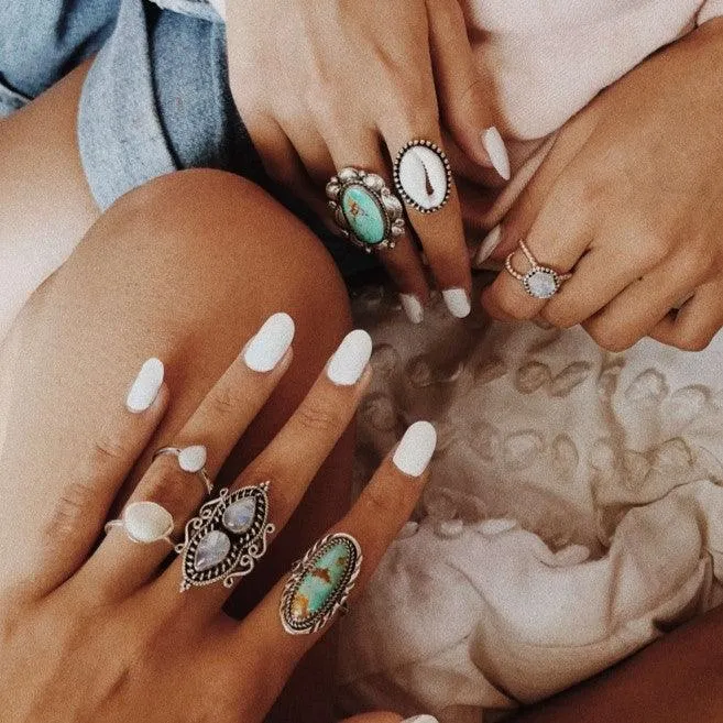 Navajo Detailed Oval Turquoise Ring