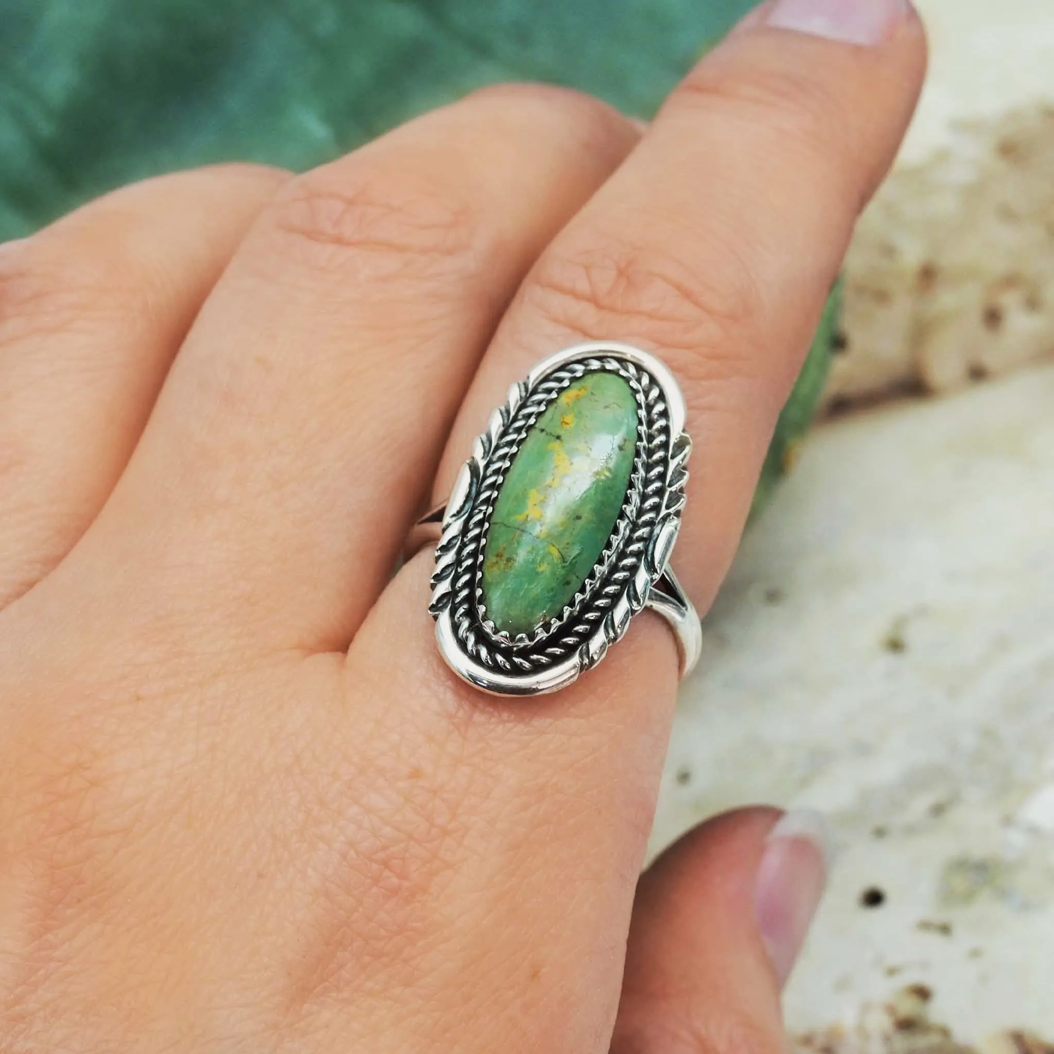 Navajo Detailed Oval Turquoise Ring