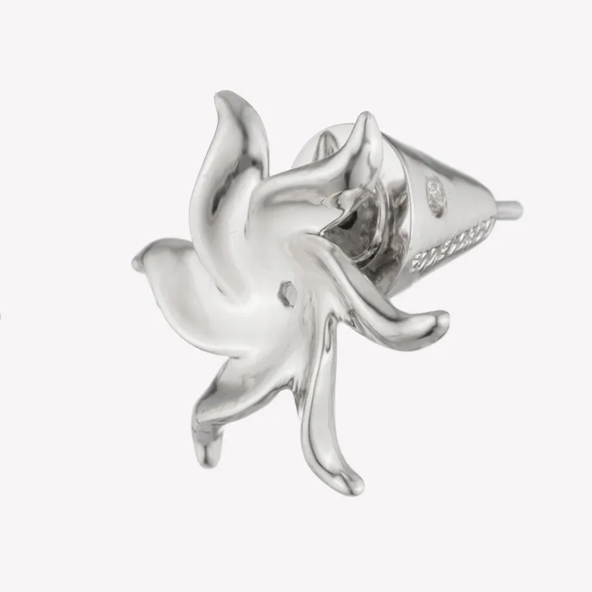 SMALL POINSETTIA STUD EARRINGS