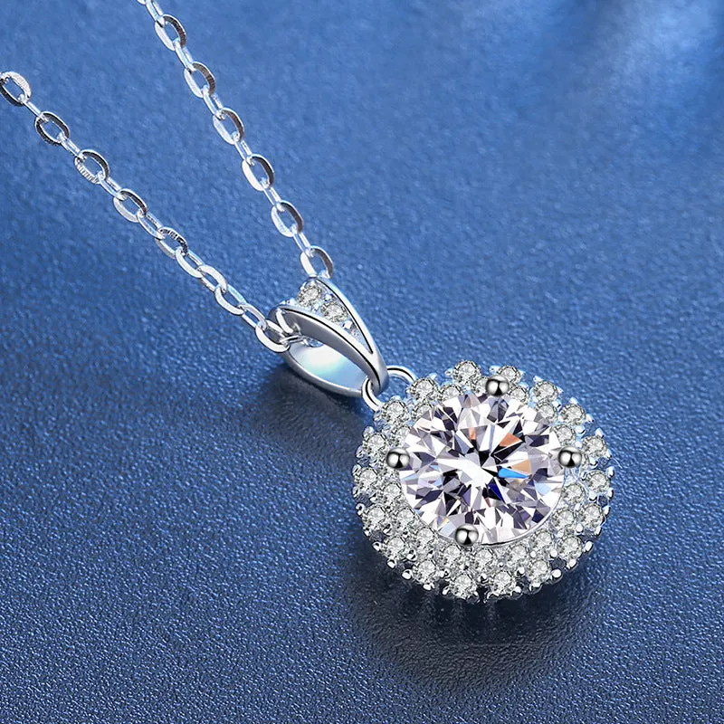 Sunflower Simple Fashion Moissanite Necklace