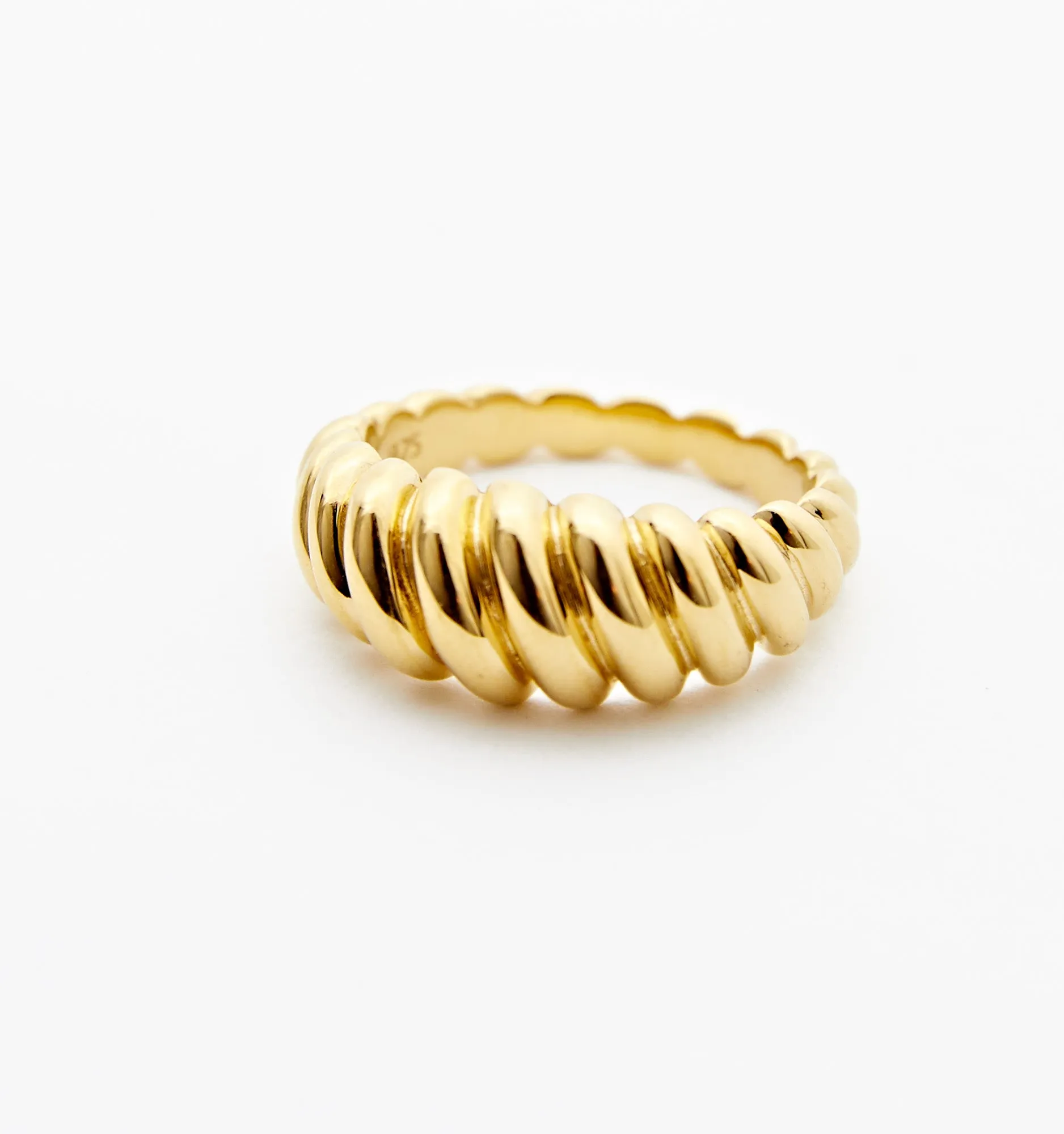 Swell Twist Ring